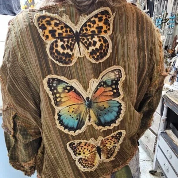 Butterfly Button Top by A Rare Bird - Picture 2 of 13